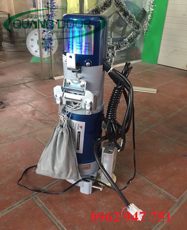 ban-motor-cua-cuon